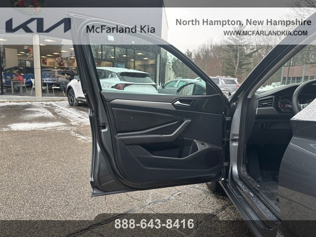 Used 2019 Volkswagen Jetta S image 12