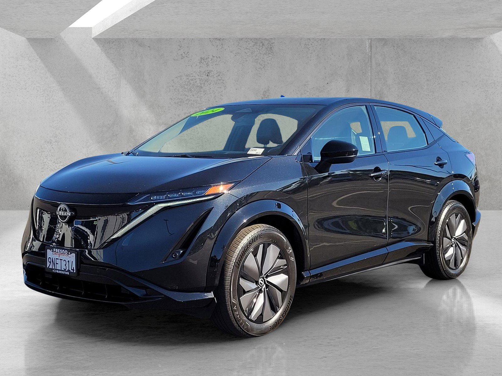 Used 2024 Nissan Ariya AWD image 8