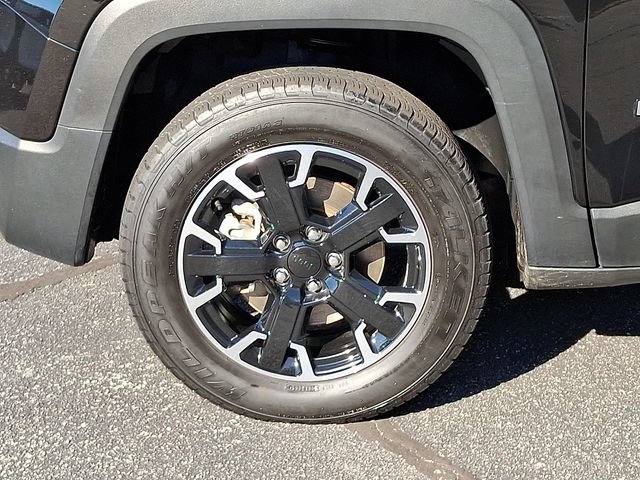 Used 2023 Jeep Renegade Latitude AWD/4WD image 8