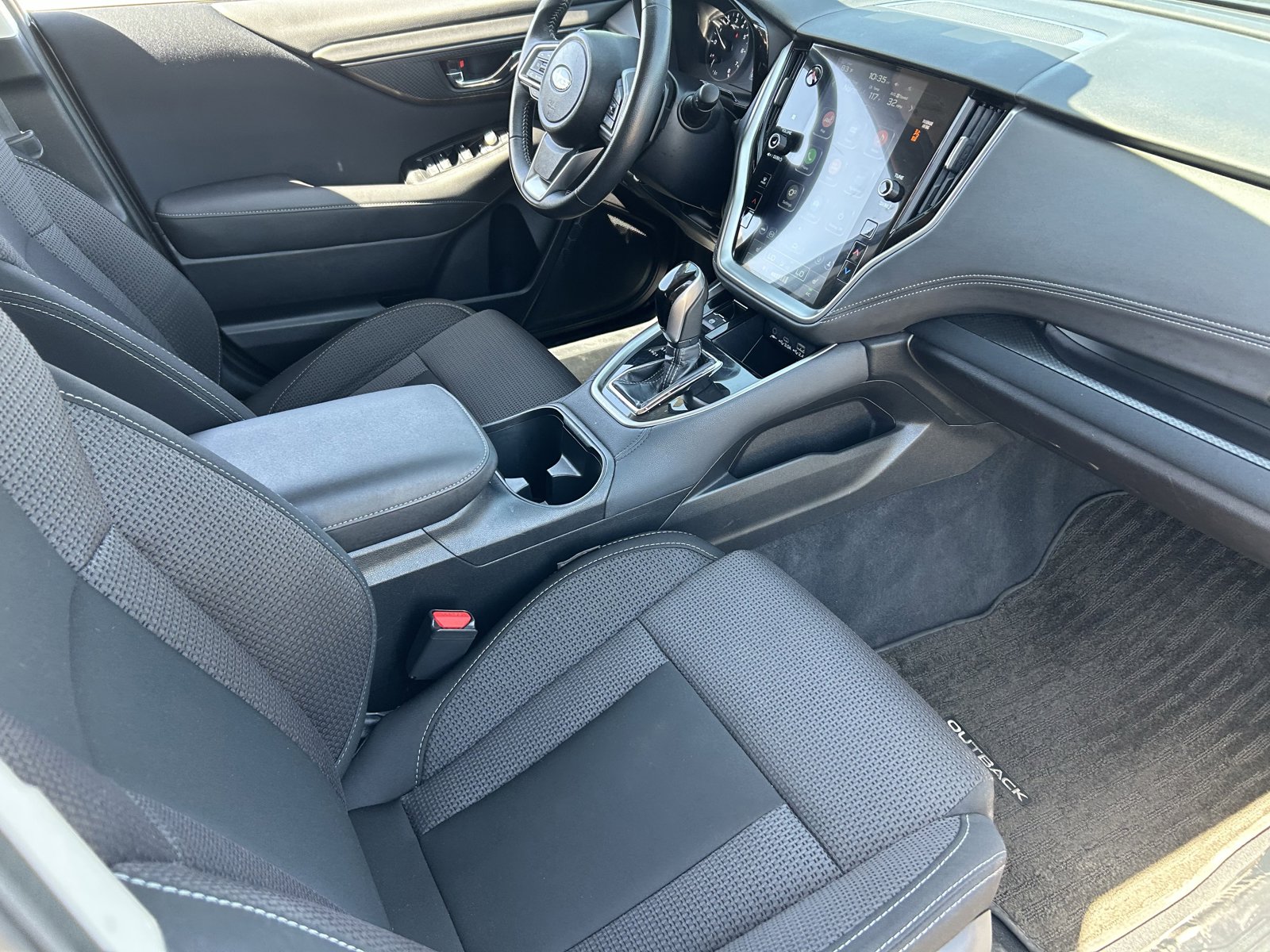 Used 2025 Subaru Outback Premium image 13