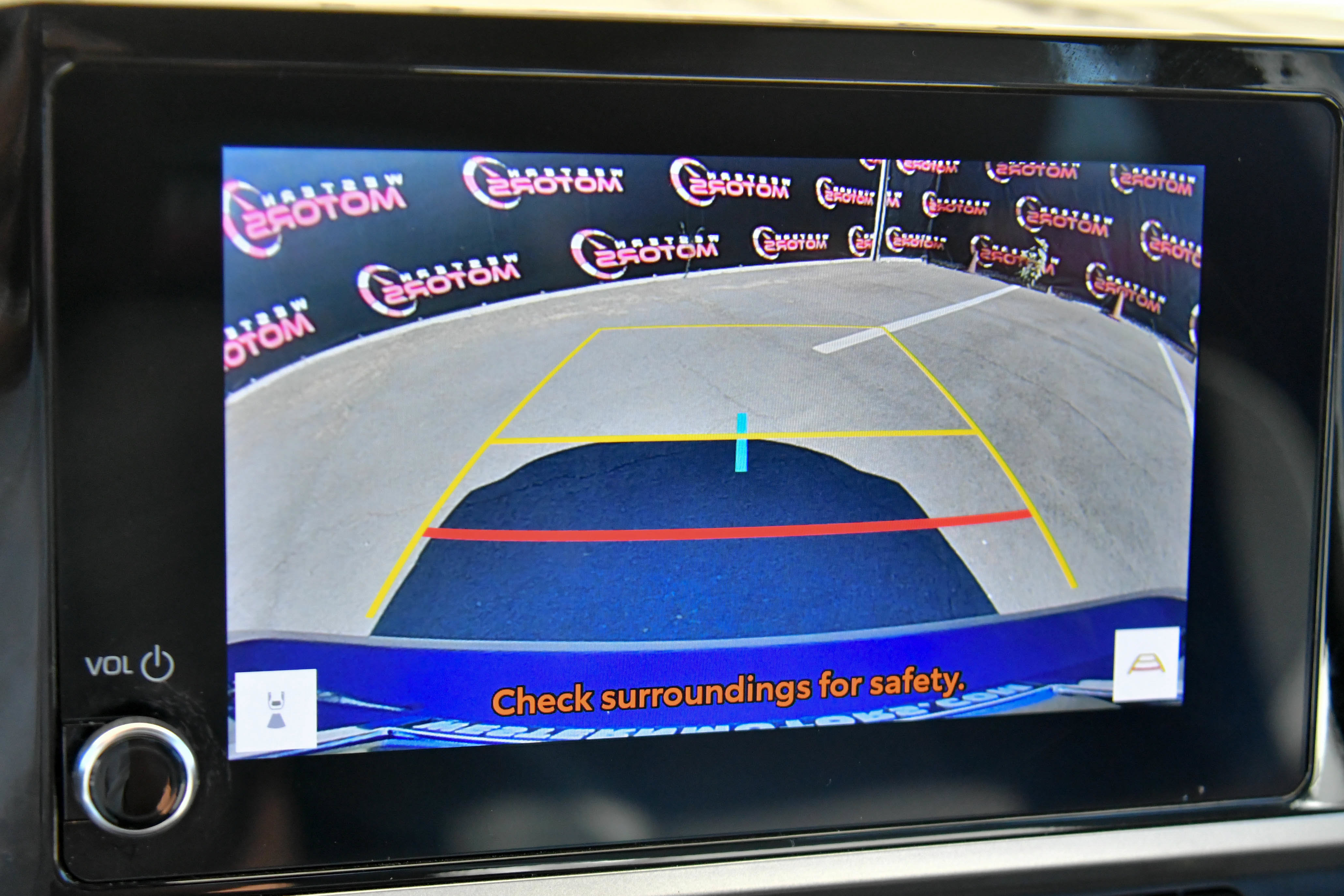 Used 2025 Toyota Camry SE w/ Convenience Package FWD image 19