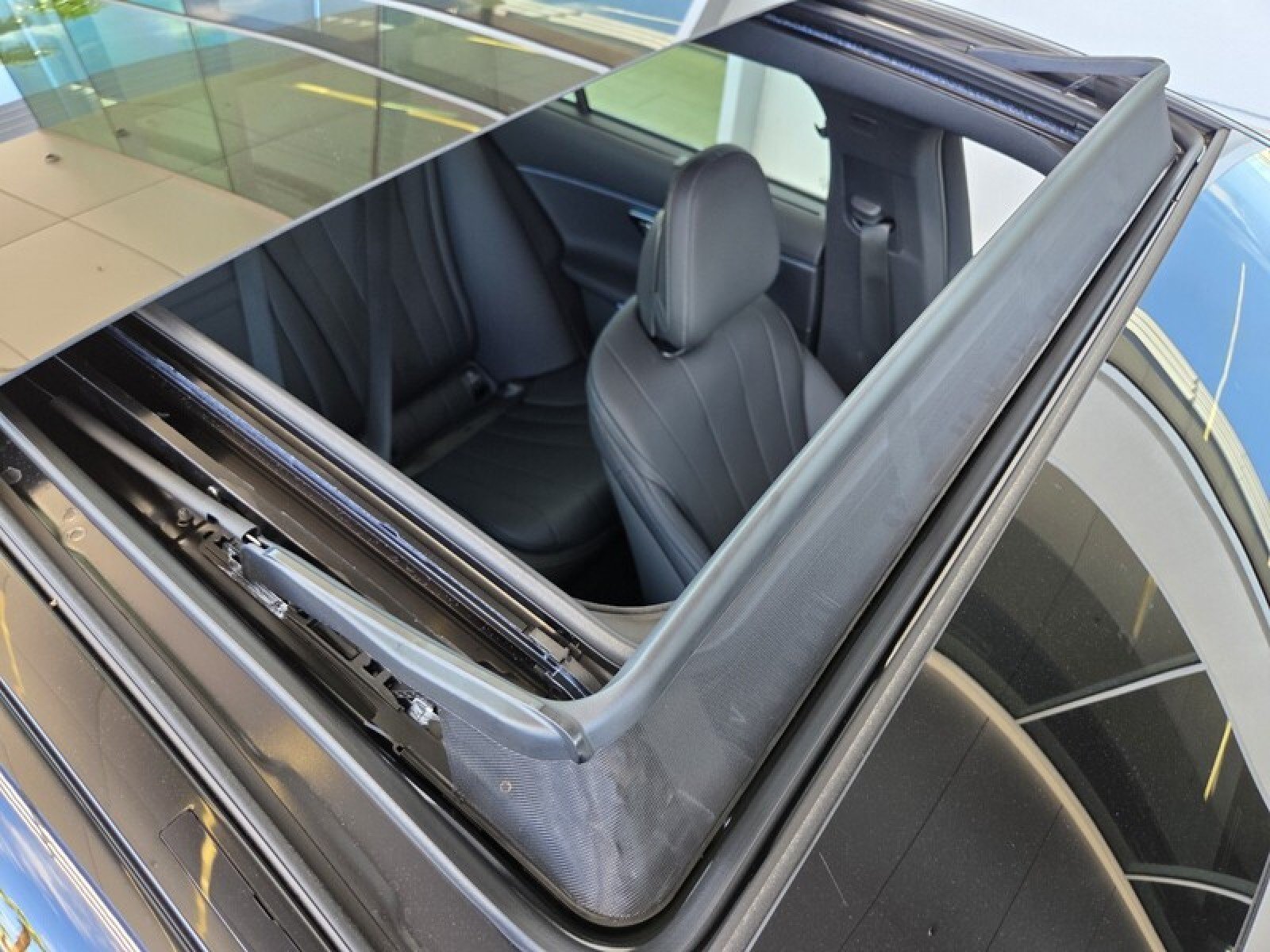 New 2027 Mercedes-Benz E 450 4MATIC Sedan image 19