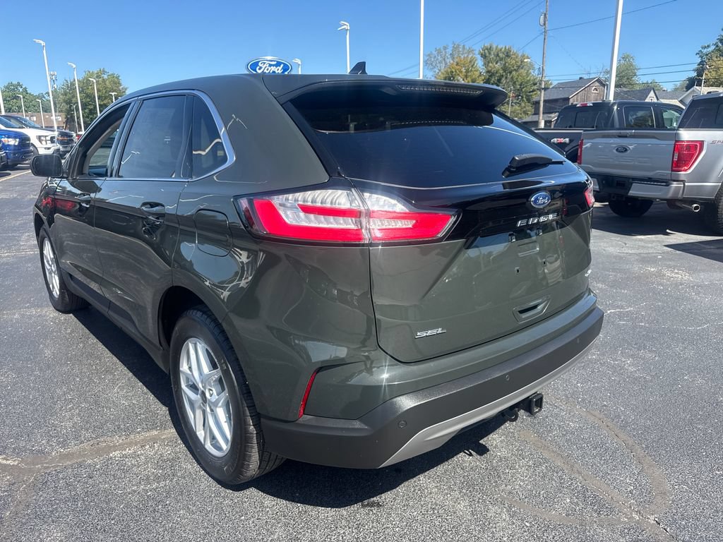 Used 2024 Ford Edge SEL w/ Convenience Package AWD/4WD image 9