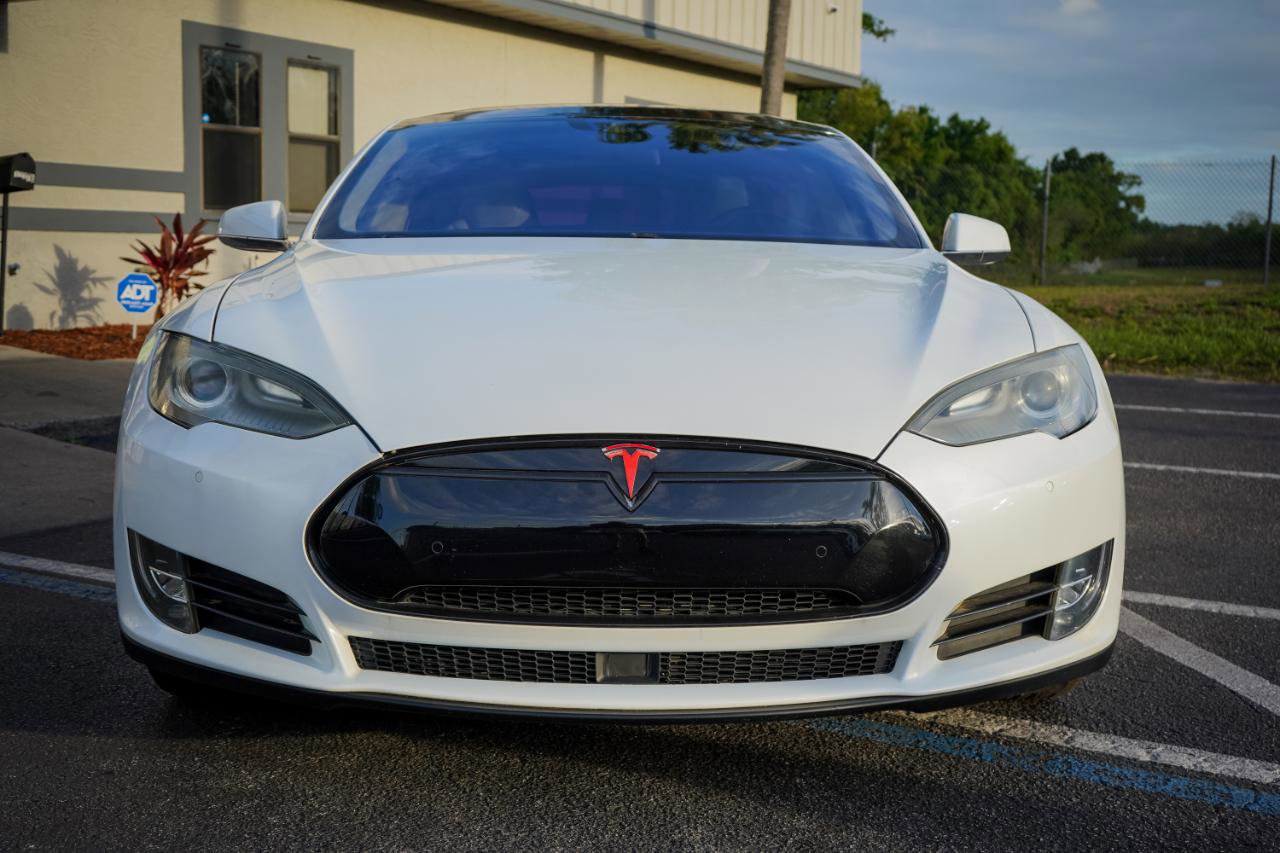 Used 2016 Tesla Model S 70D image 2