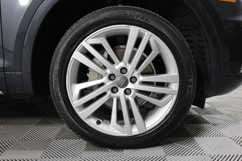 Used 2018 Audi Q5 2.0T Premium Plus w/ Premium Plus Package AWD/4WD image 6