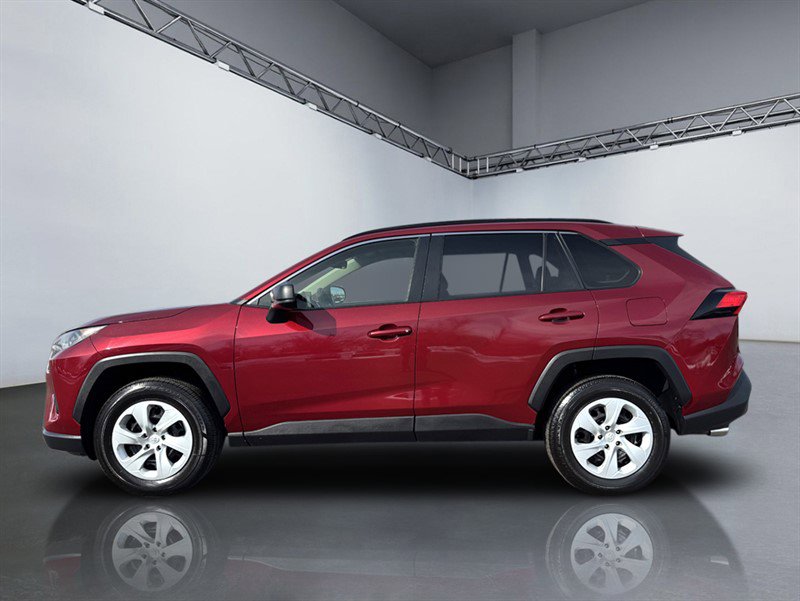 Used 2019 Toyota RAV4 LE w/ Carpet Mat Package AWD/4WD image 2
