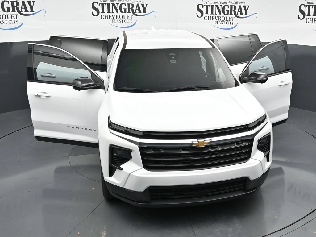 Certified 2024 Chevrolet Traverse LS FWD image 34