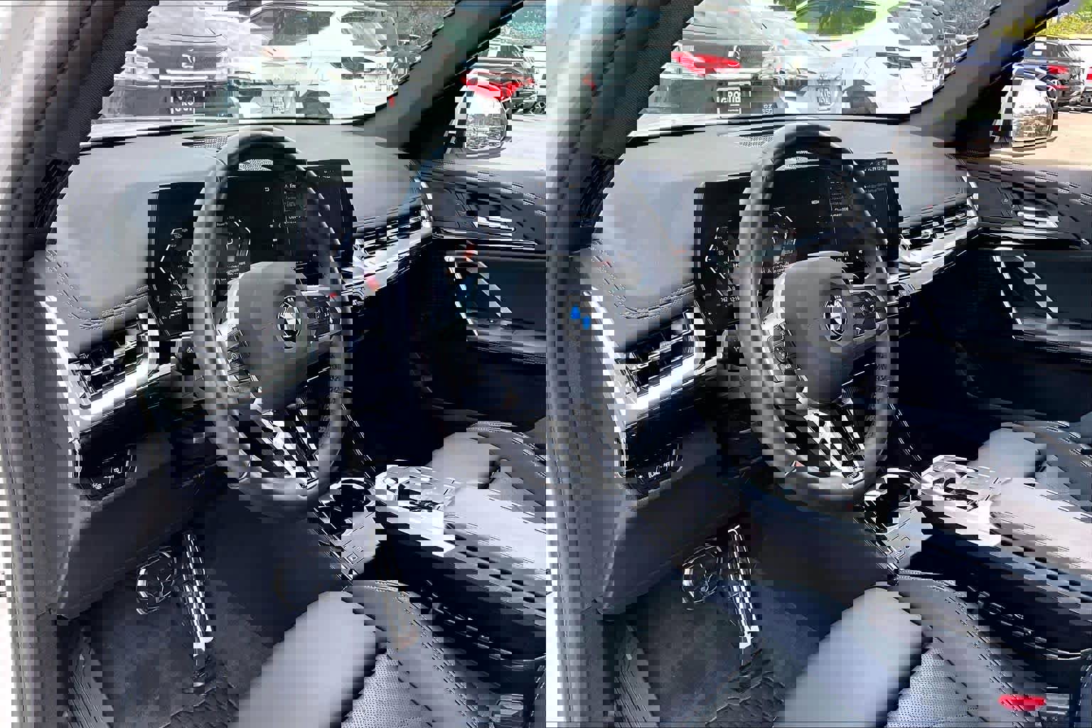 Used 2025 BMW X1 xDrive28i w/ M Sport Package image 16