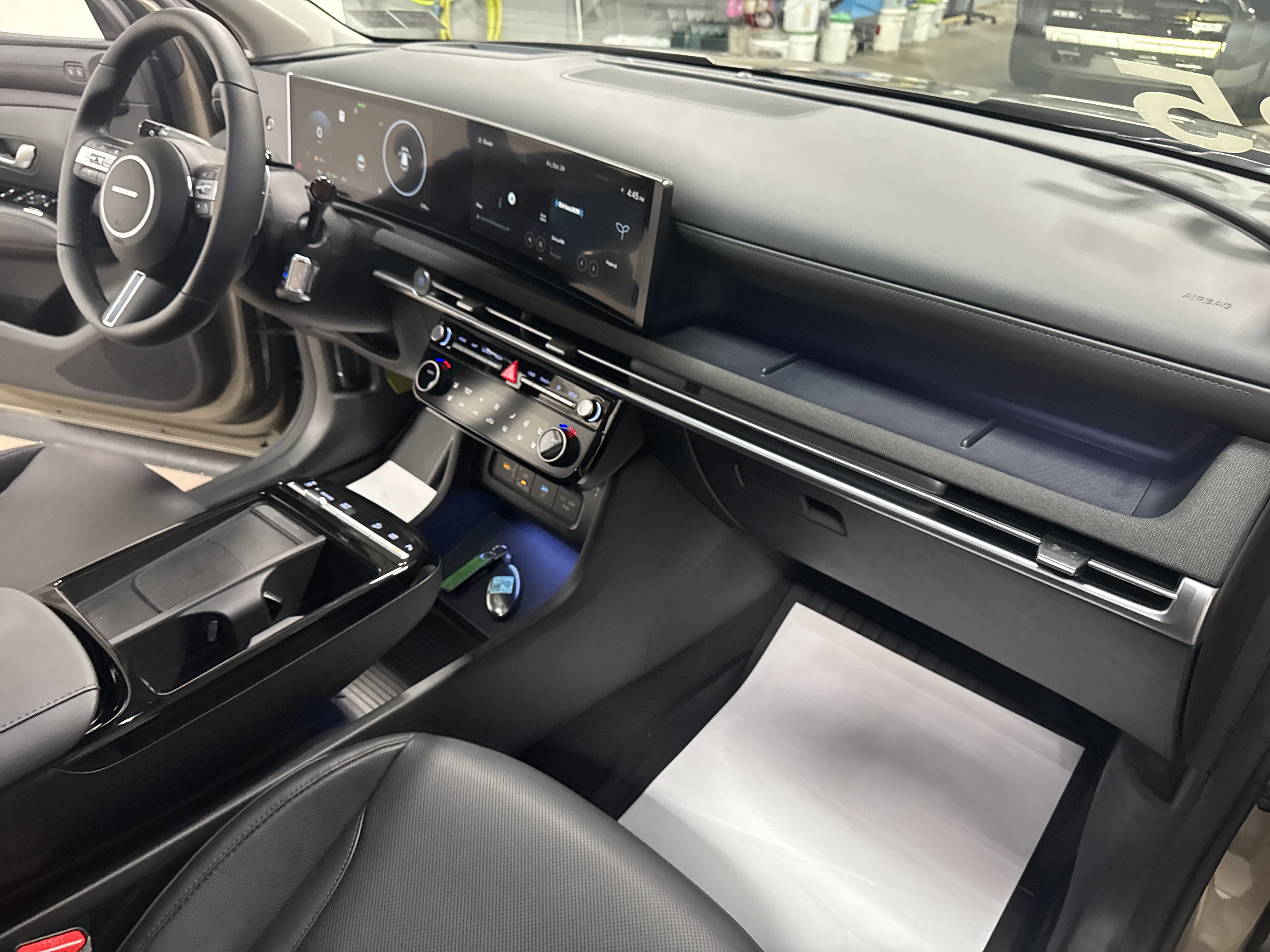 Used 2025 Hyundai Tucson Limited image 40