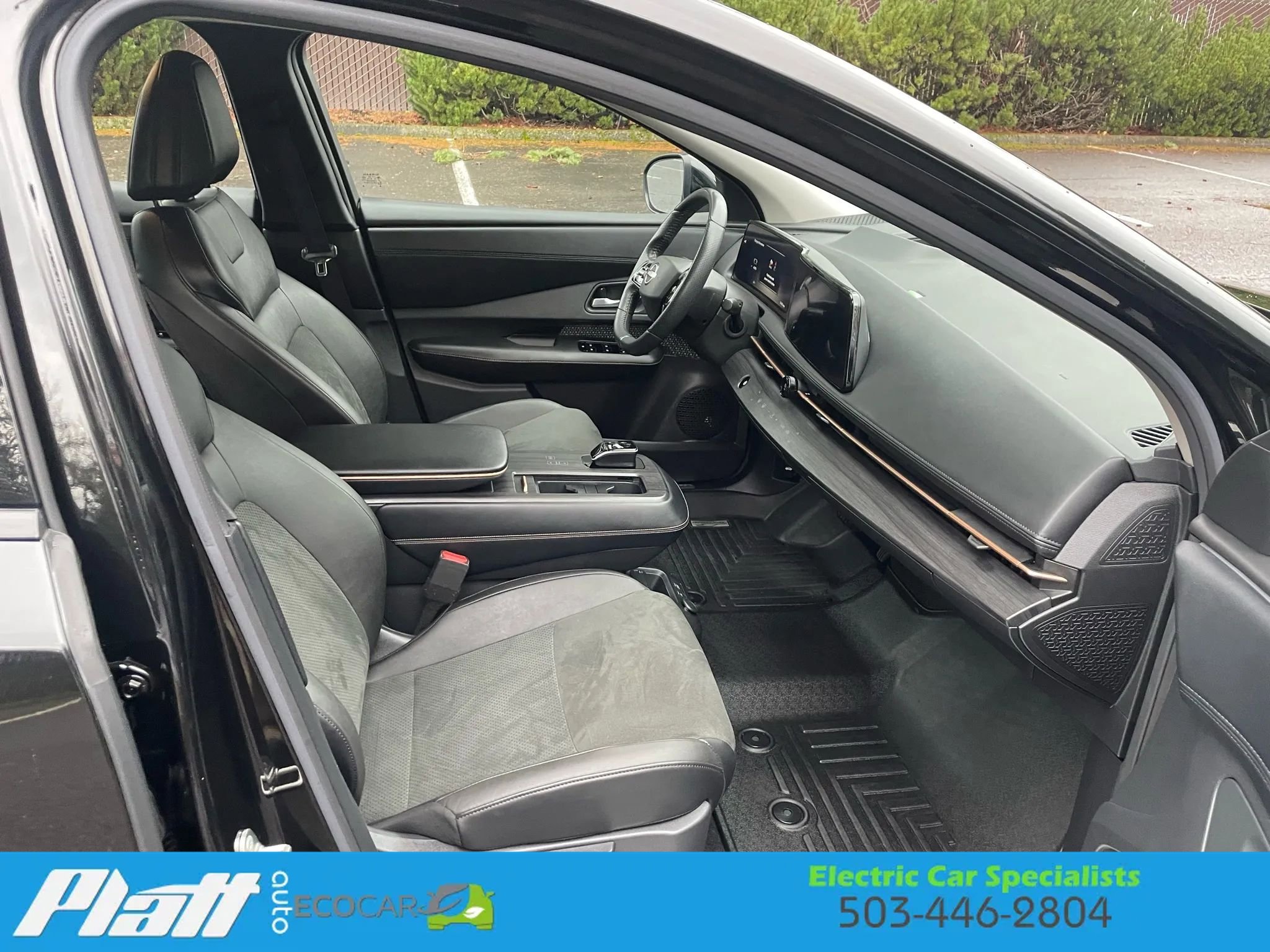 Used 2023 Nissan Ariya AWD image 46