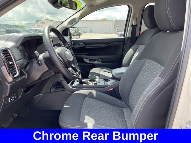 Used 2025 Ford Ranger XLT w/ Chrome Accent Package RWD image 9