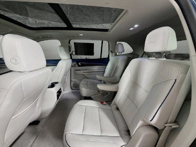Used 2026 Buick Enclave Avenir w/ Super Cruise Package FWD image 29