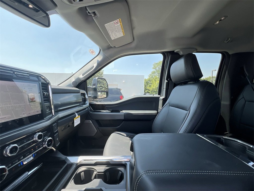 Used 2024 Ford F350 Lariat w/ Sport Appearance Package image 11