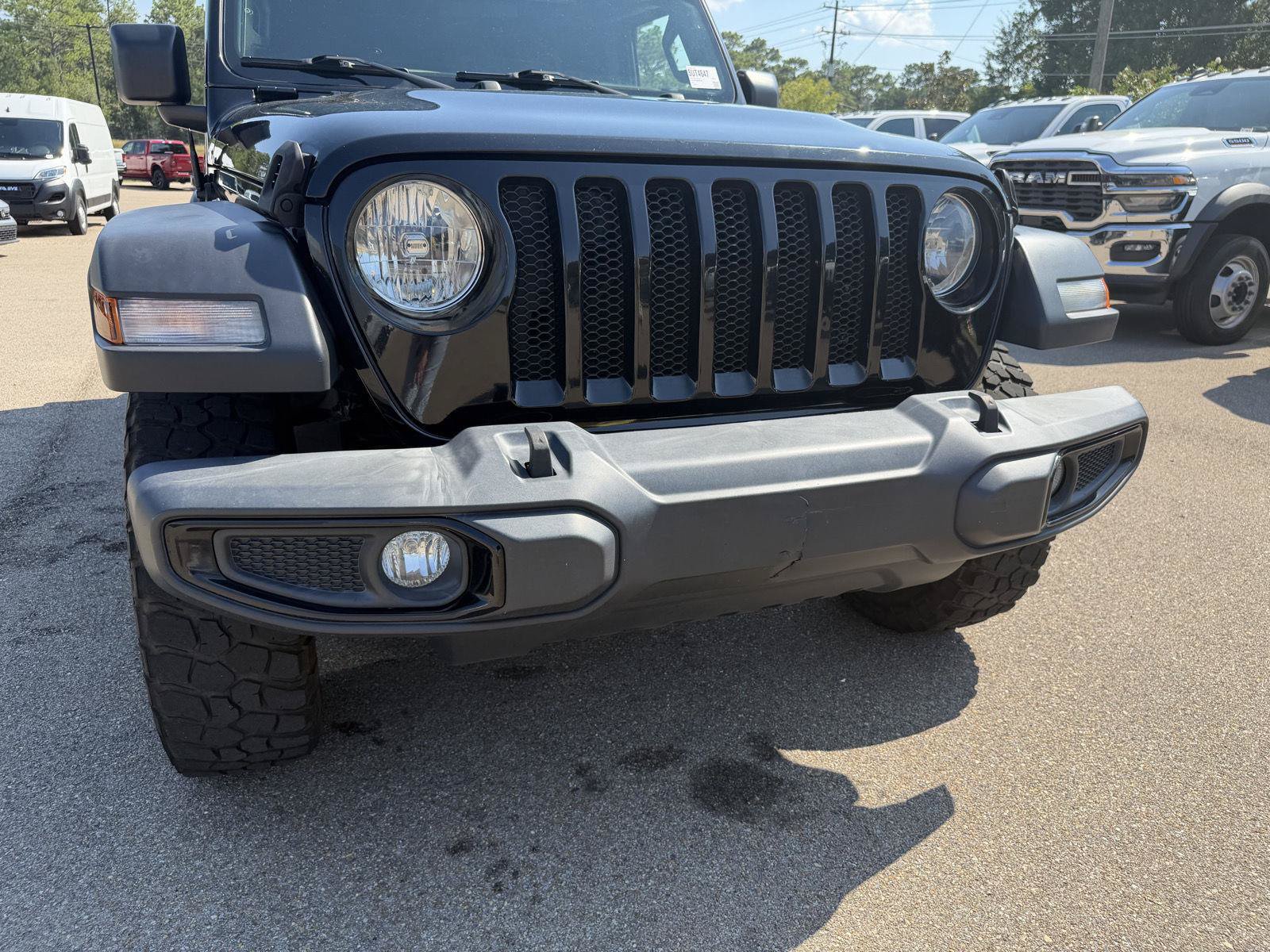 Used 2022 Jeep Wrangler Unlimited Sport AWD/4WD image 23