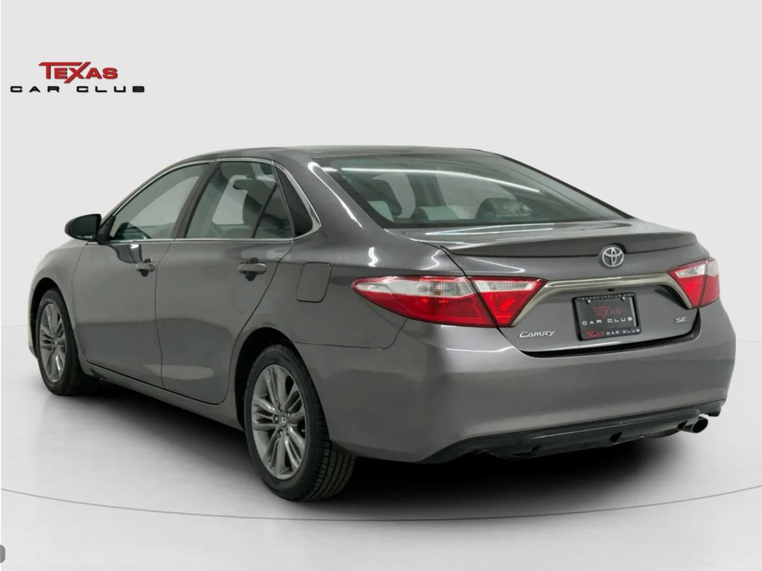 Used 2016 Toyota Camry SE image 7