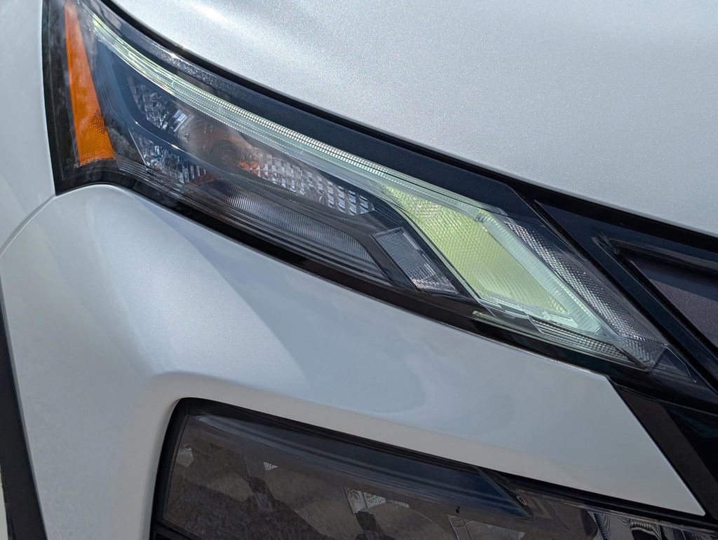 New 2026 Nissan Rogue SV image 9