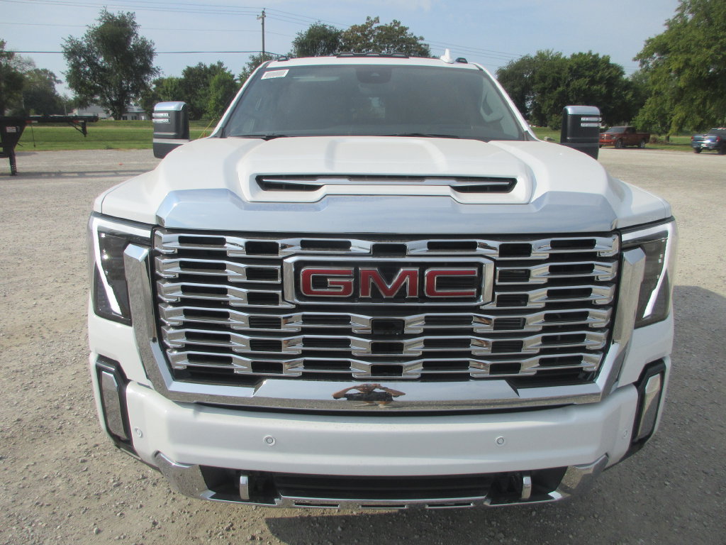 New 2026 GMC Sierra 3500 Denali w/ Denali Reserve Package AWD/4WD image 11