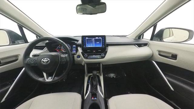 Certified 2022 Toyota Corolla Cross LE image 29
