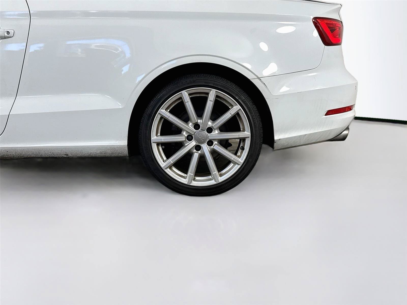 Used 2016 Audi A3 2.0T Premium Plus w/ Premium Plus Package AWD/4WD image 10