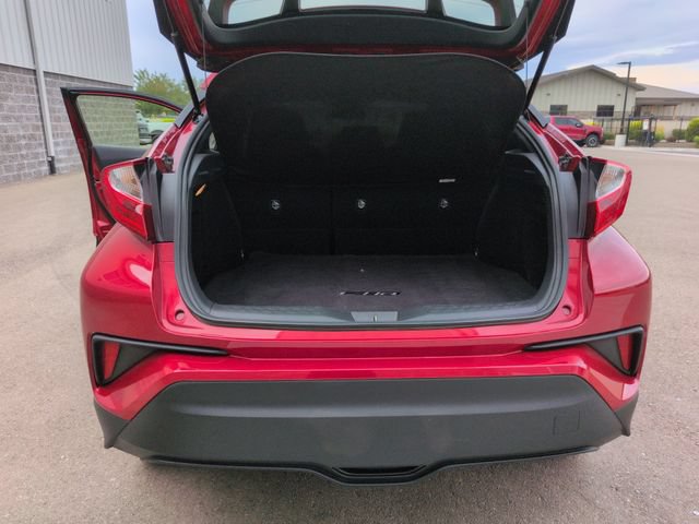 Used 2021 Toyota C-HR XLE FWD image 27