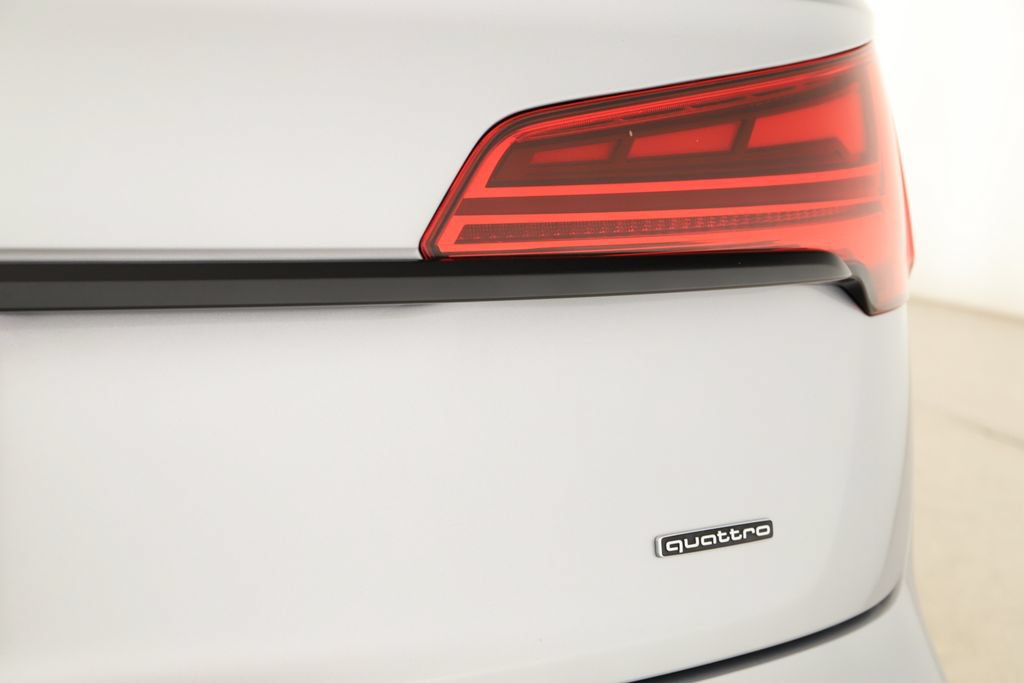Certified 2024 Audi Q5 e Premium Plus AWD/4WD image 34