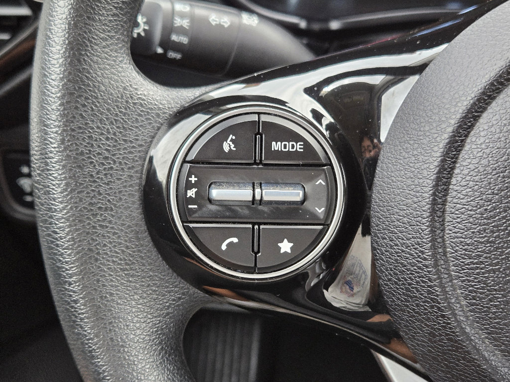 Certified 2025 Kia Soul S image 26