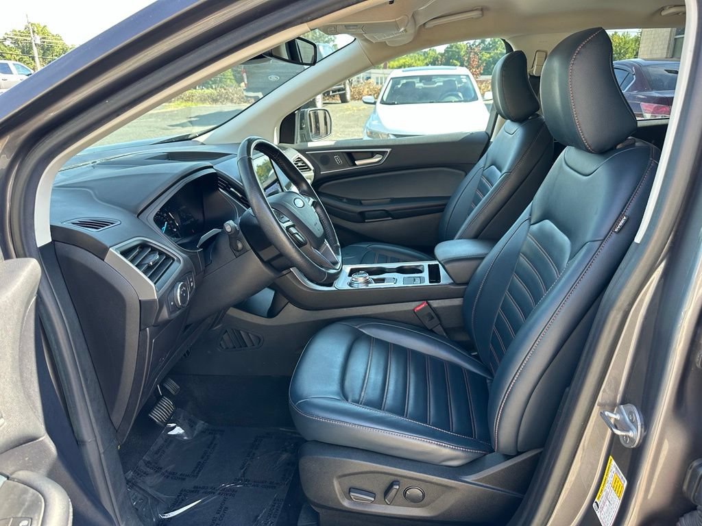 Used 2022 Ford Edge SEL w/ Sport Appearance Package AWD/4WD image 11