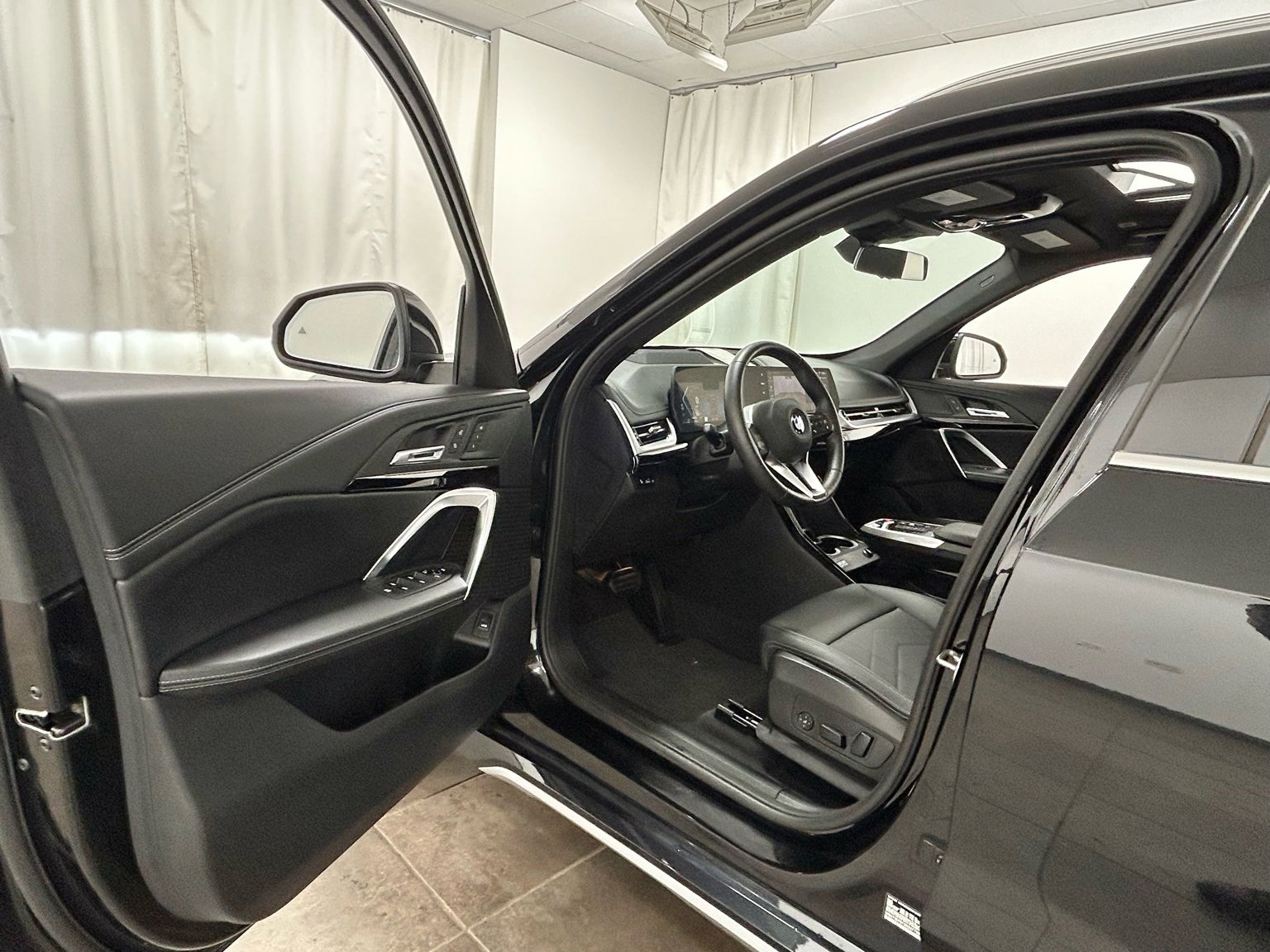 Used 2025 BMW X1 xDrive28i image 23