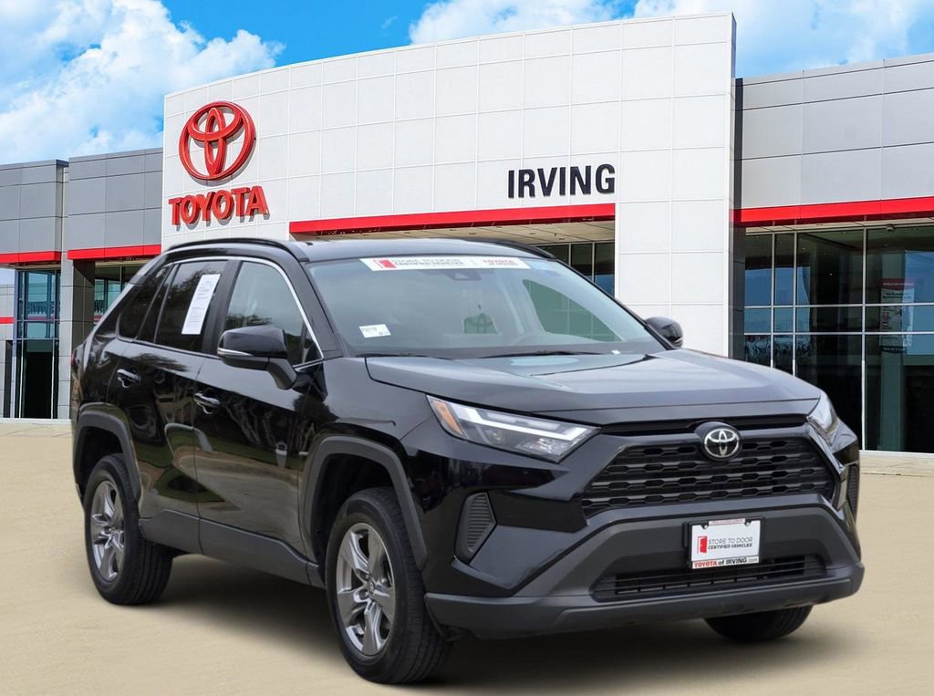 Used 2024 Toyota RAV4 XLE image 2