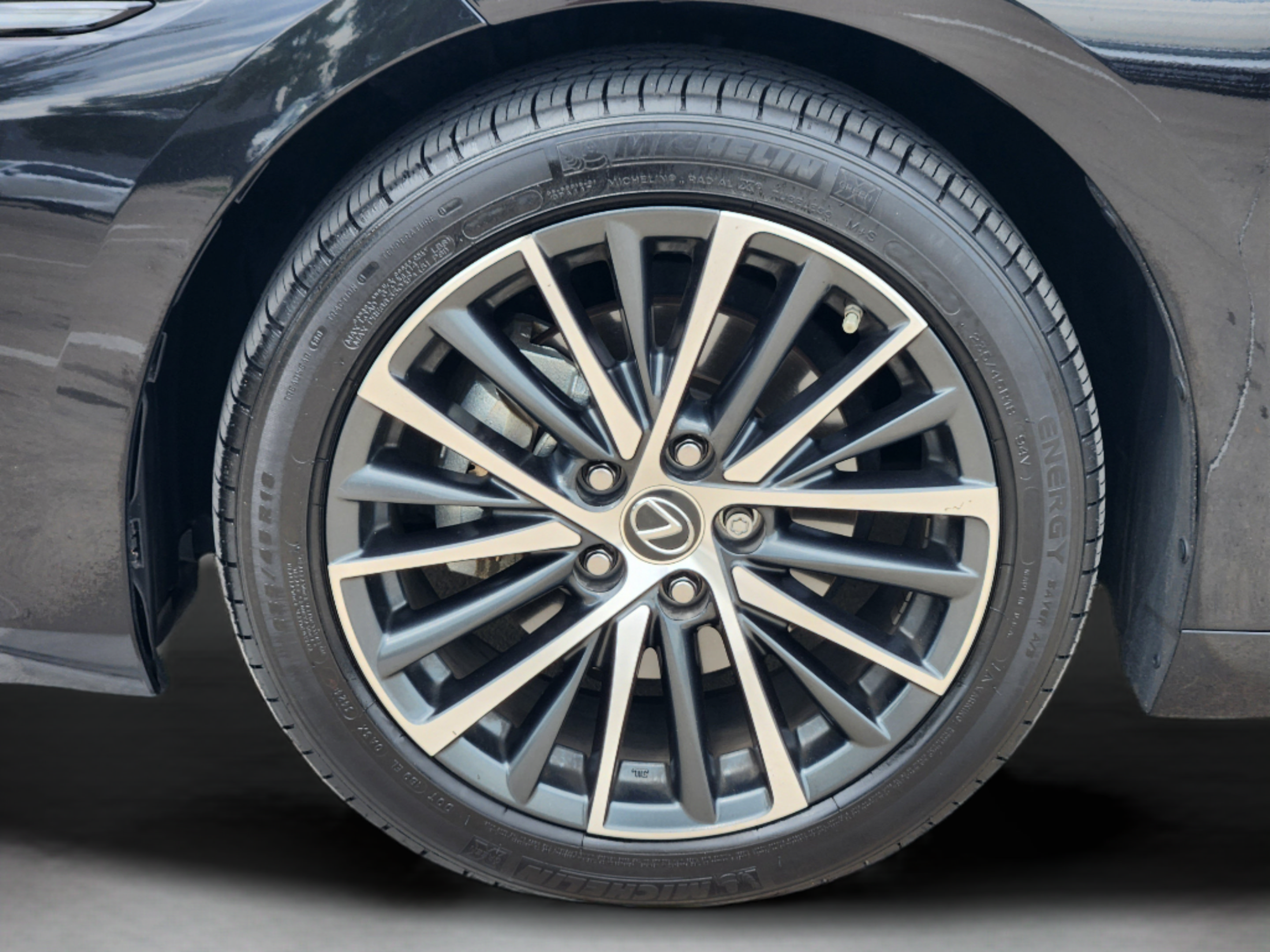 Certified 2025 Lexus ES 350 w/ Premium Package FWD image 40