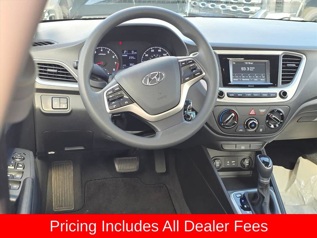 Used 2022 Hyundai Accent SE FWD image 11