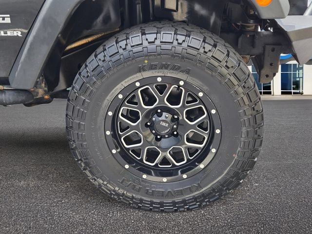 Used 2017 Jeep Wrangler Sport w/ Quick Order Package 24S AWD/4WD image 4
