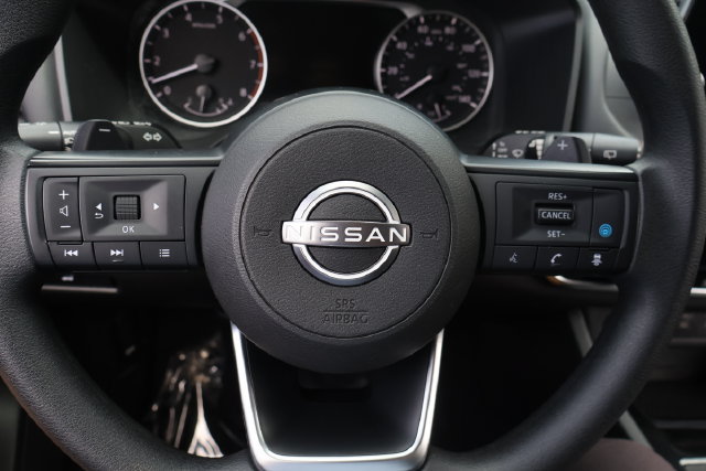 Used 2024 Nissan Rogue SV AWD/4WD image 21