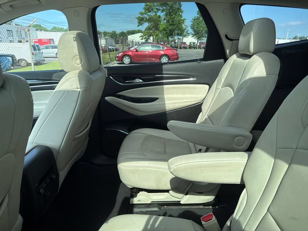 Used 2024 Buick Enclave Essence w/ Experience Buick Package AWD/4WD image 13
