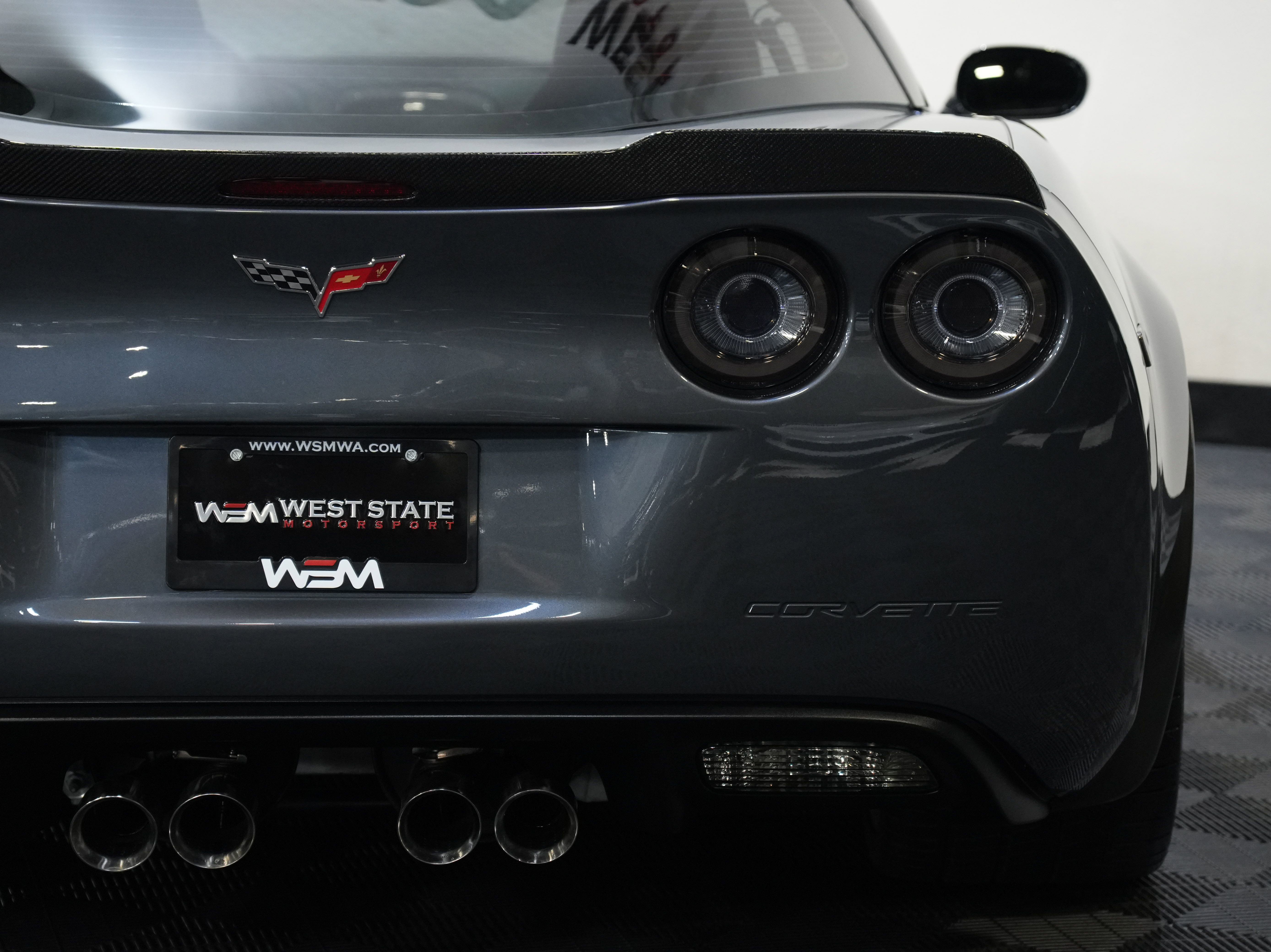 Used 2009 Chevrolet Corvette ZR1 w/ Preferred Equipment Group RWD image 18