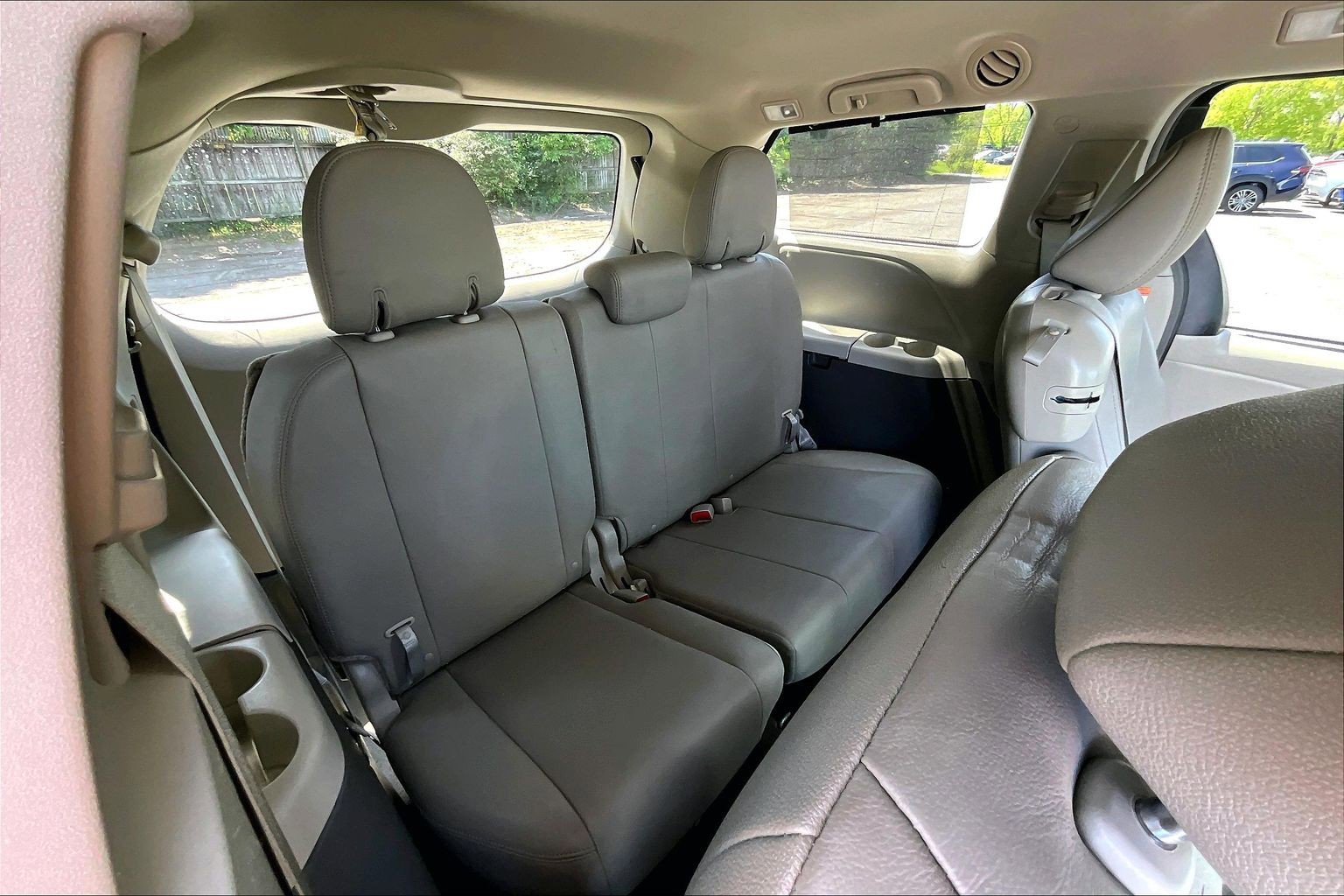 Used 2017 Toyota Sienna XLE FWD image 27
