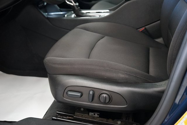 Used 2022 Chevrolet Malibu LT image 25