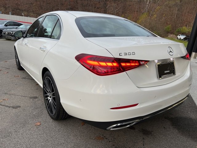 Used 2024 Mercedes-Benz C 300 4MATIC Sedan image 3