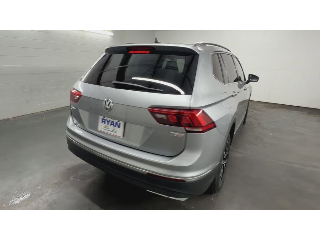Used 2021 Volkswagen Tiguan SEL FWD image 8