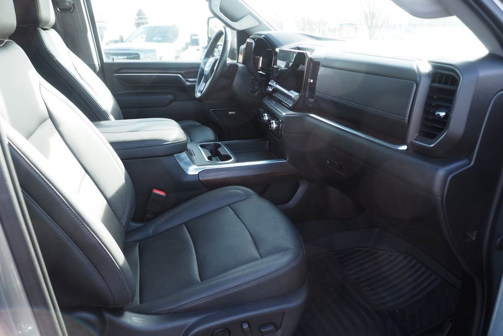 Used 2024 GMC Sierra 2500 SLT w/ SLT Premium Package image 22