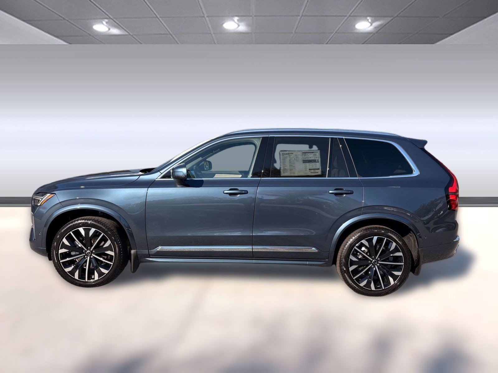 New 2026 Volvo XC90 B6 Plus w/ Protection Package image 2