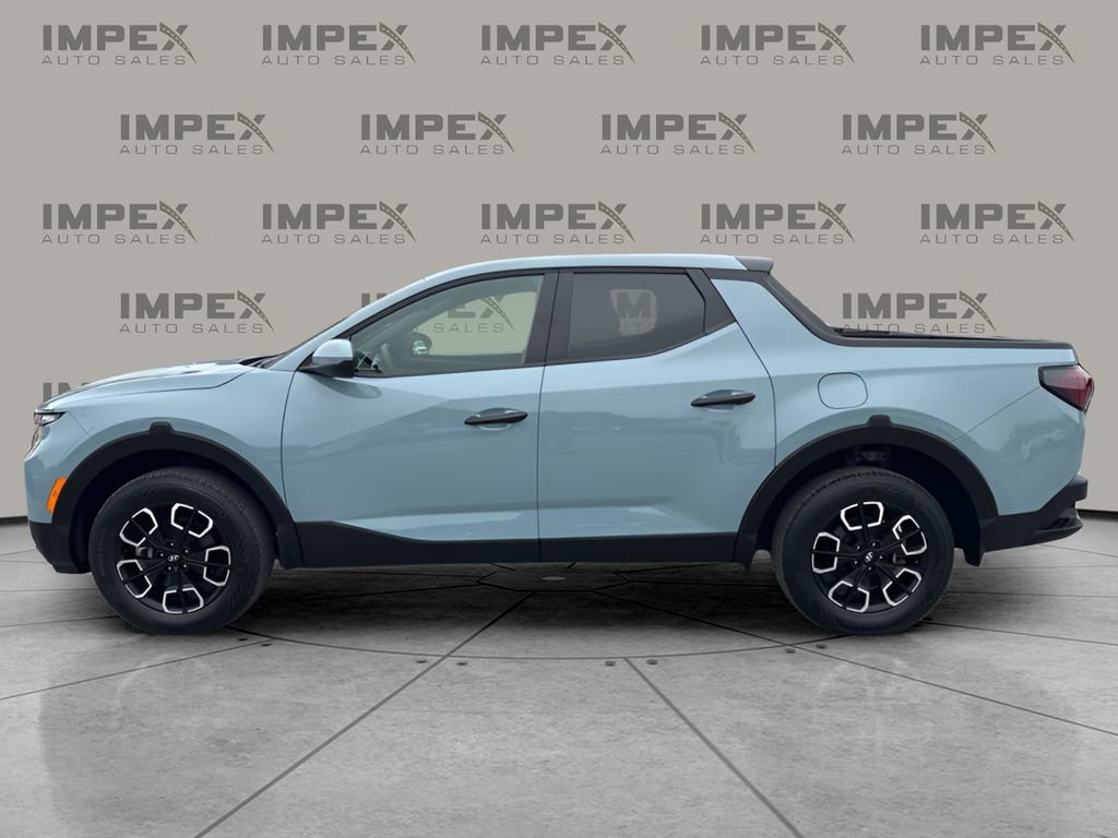 Used 2024 Hyundai Santa Cruz SE AWD/4WD image 2