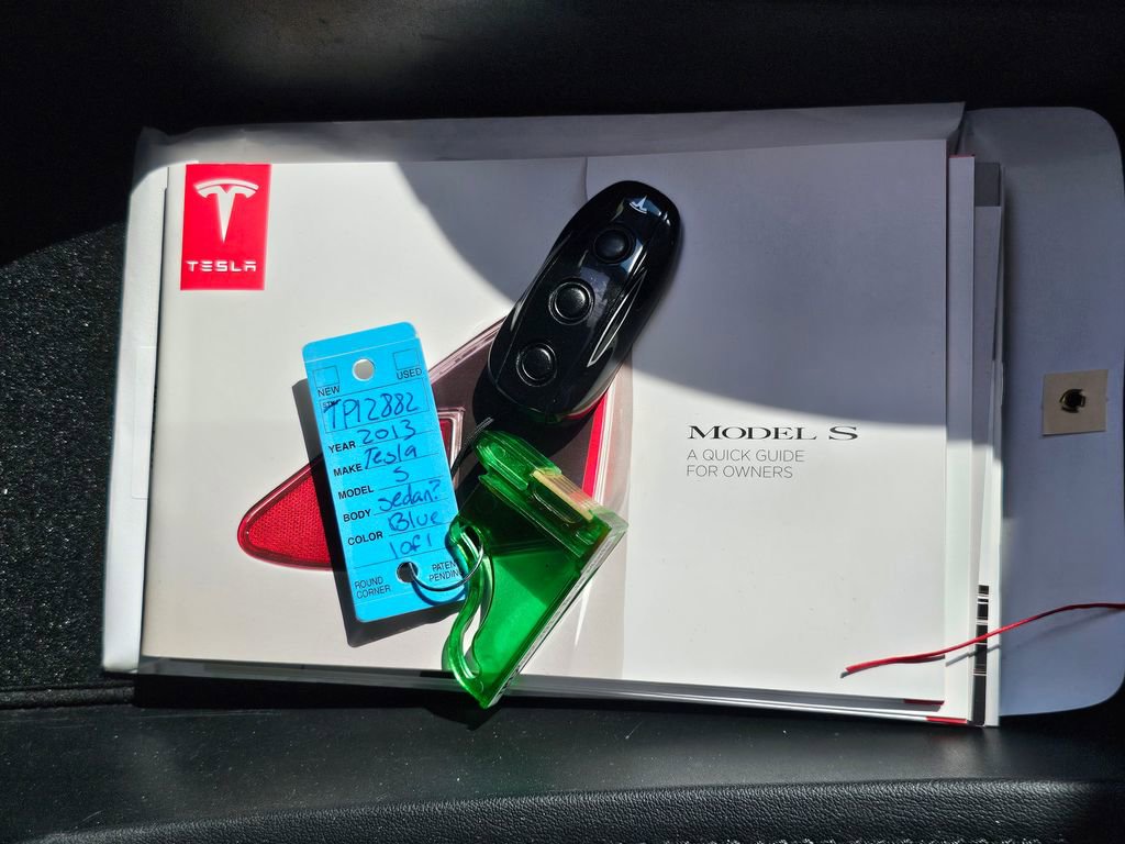 Used 2013 Tesla Model S RWD image 5