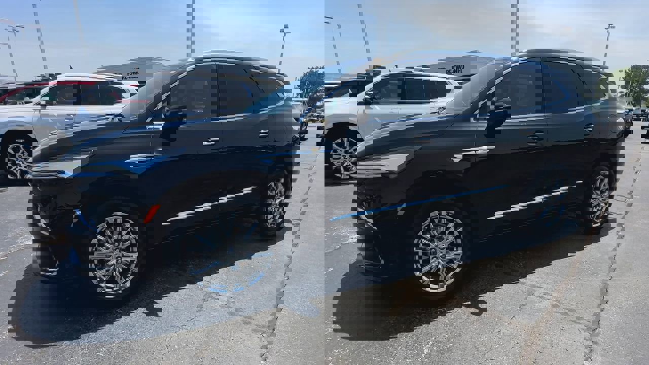 Certified 2023 Buick Enclave Essence w/ Experience Buick Package image 4