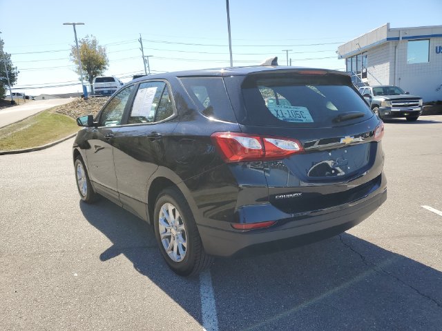 Used 2020 Chevrolet Equinox LS w/ LPO, Floor Liner Package FWD image 3