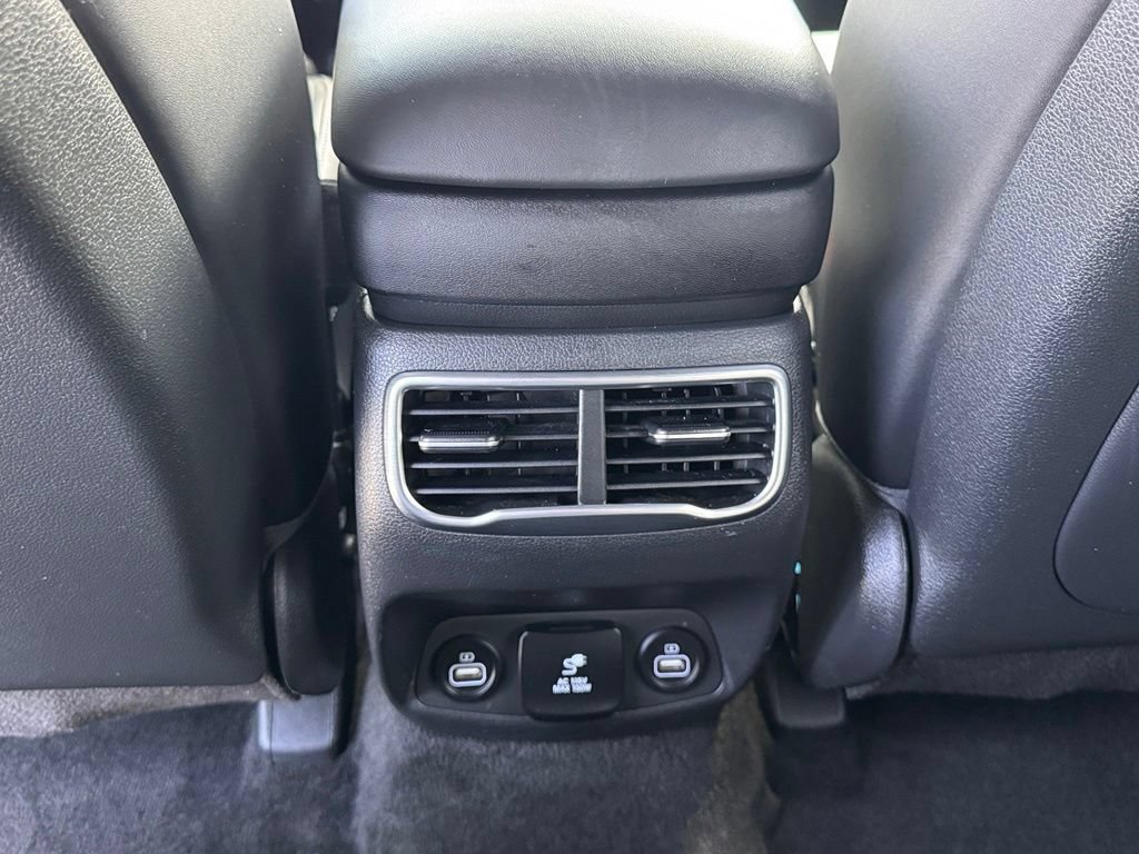 Used 2021 Hyundai Santa Fe Calligraphy AWD/4WD image 30