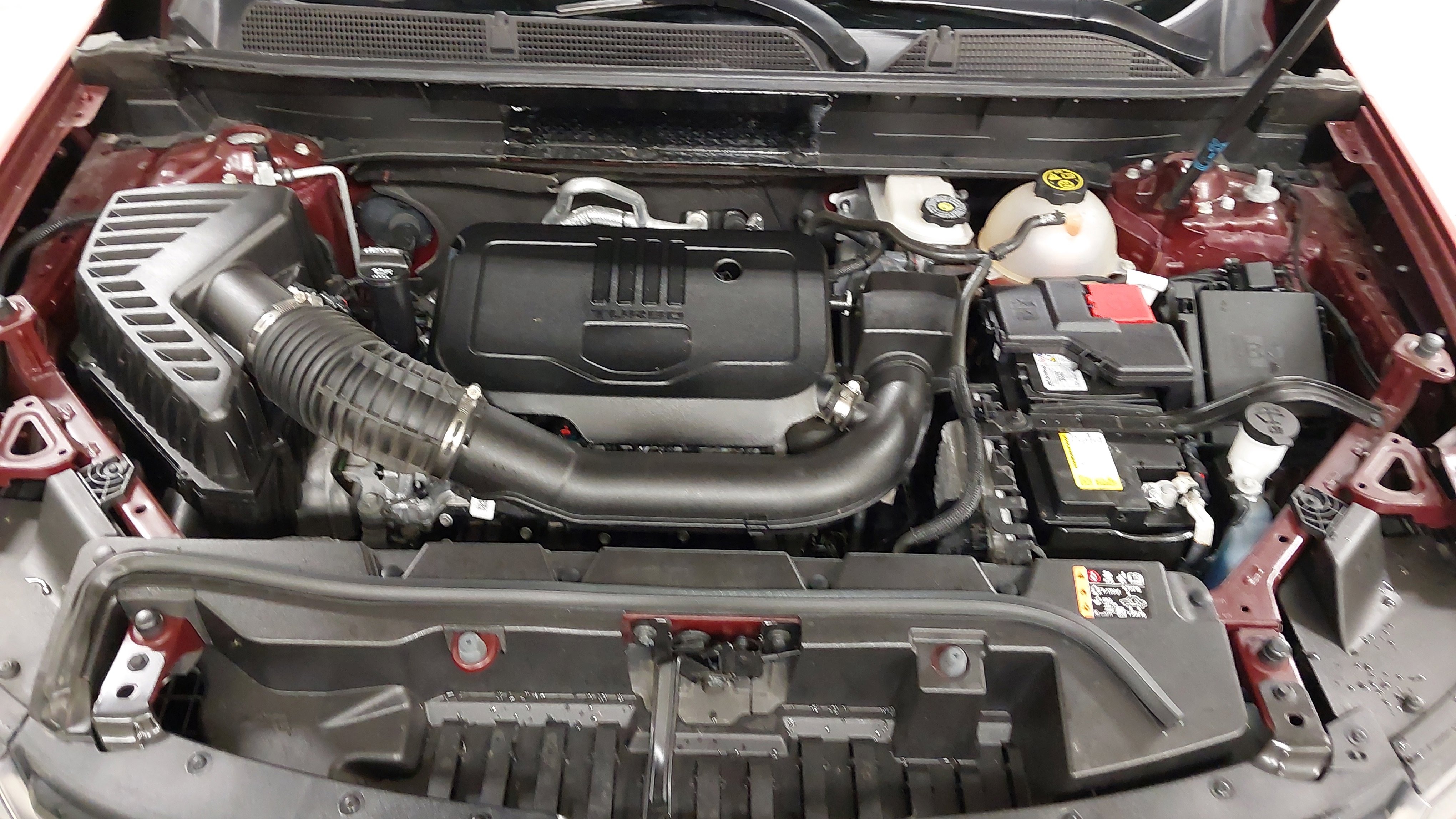 Used 2023 GMC Acadia SLE w/ Driver Convenience Package image 30