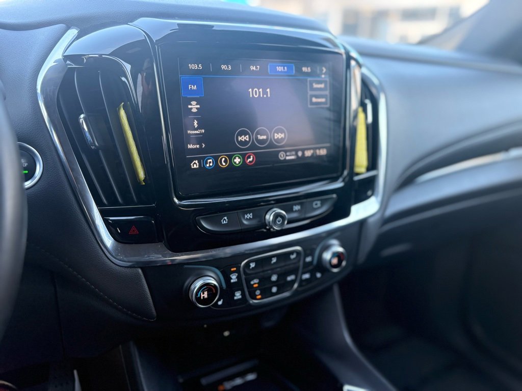 Used 2023 Chevrolet Traverse LT image 24