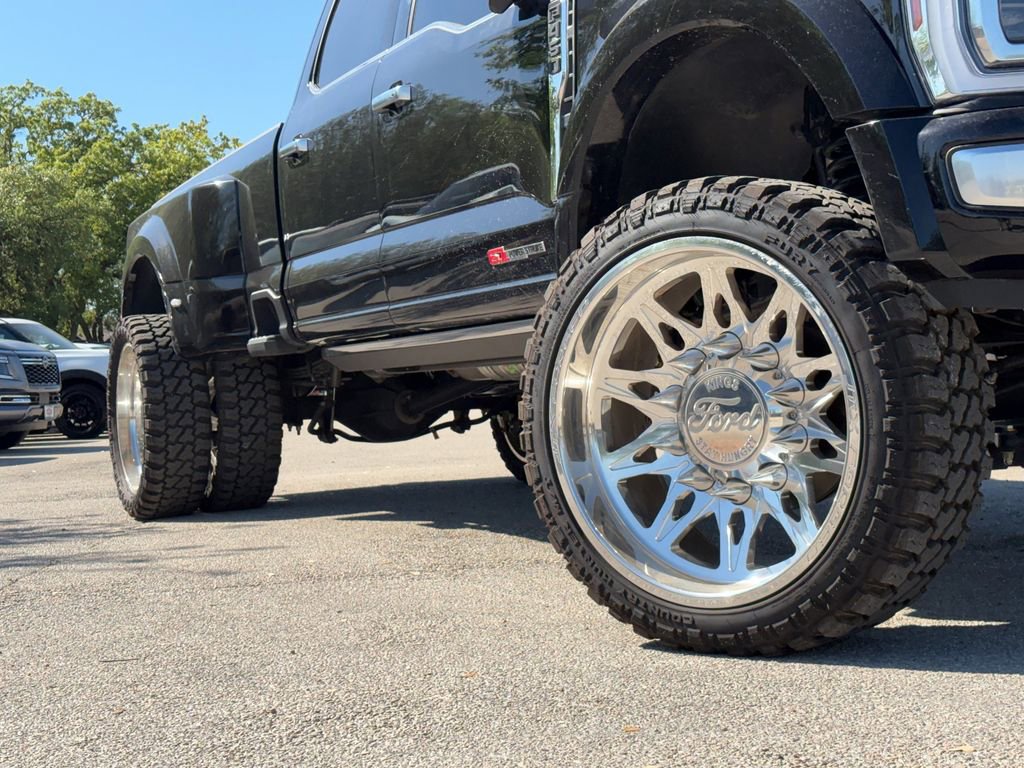 Used 2026 Ford F450 Platinum w/ Platinum Plus Package AWD/4WD image 2