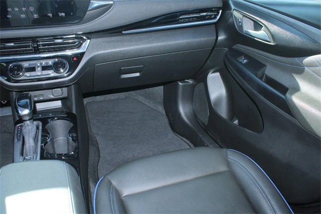 Used 2025 Buick Envista Sport Touring w/ Convenience I Package image 13